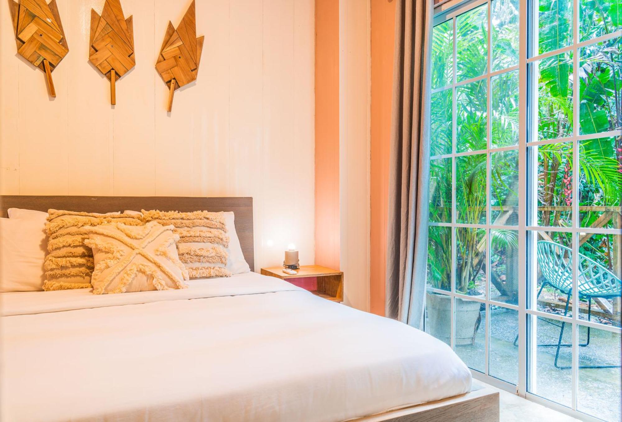 Hotel Socialtel Red Frog Bocas del Toro Exterior foto